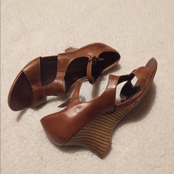 🍁3/$25 Naturalizer leather sandals - Picture 2 of 4